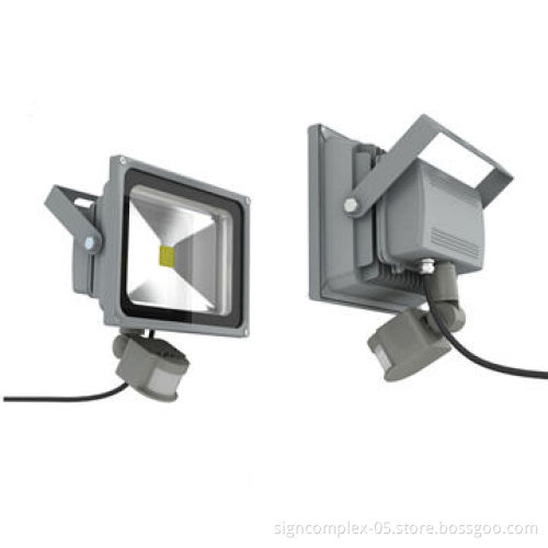 30W infrared and light detected LED floodlight, can service over 50,000 hours, IP rating Ip54